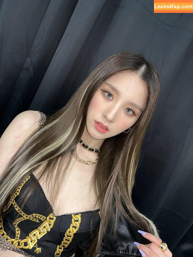 WomenK-pop /  leaked photo photo #0092