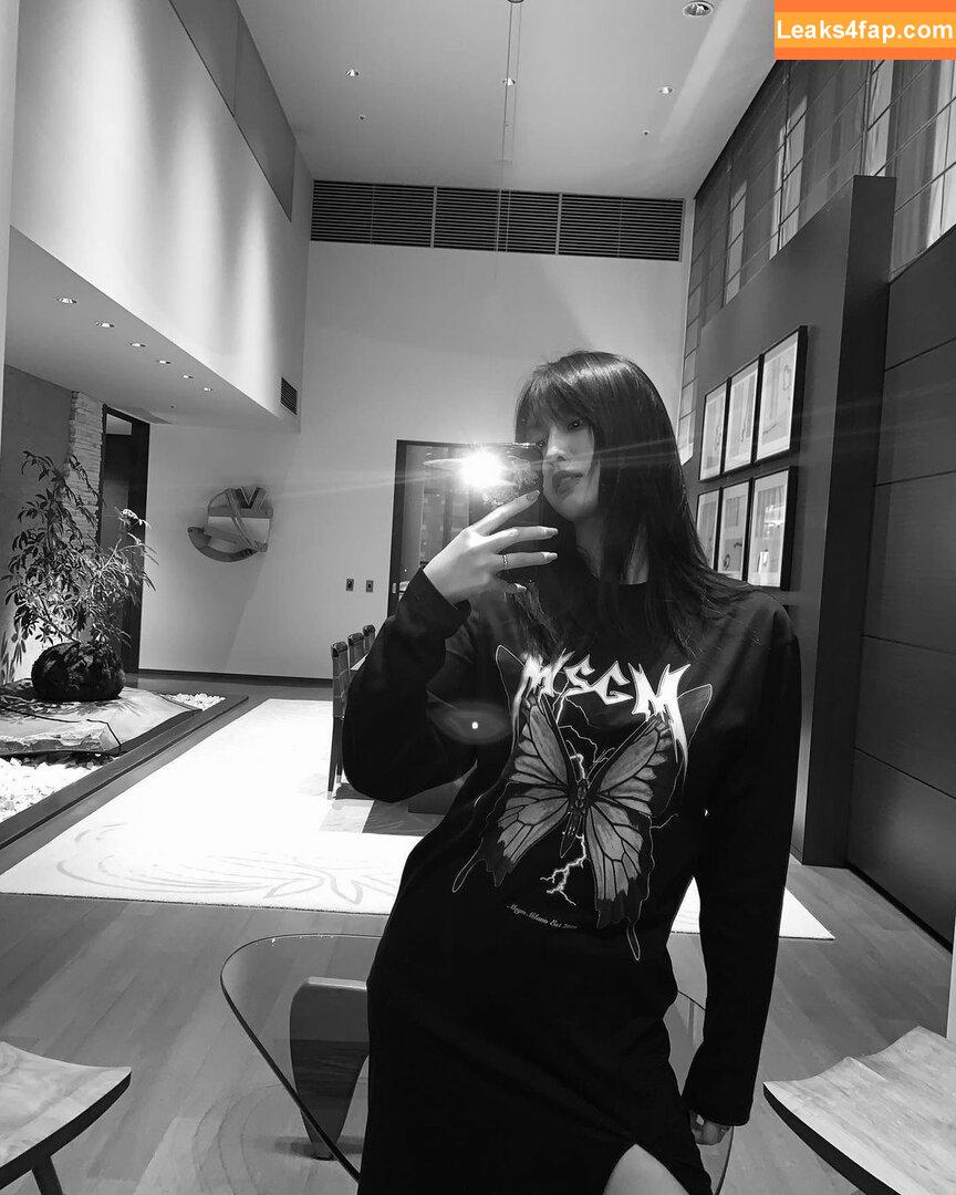 WomenK-pop /  leaked photo photo #0096