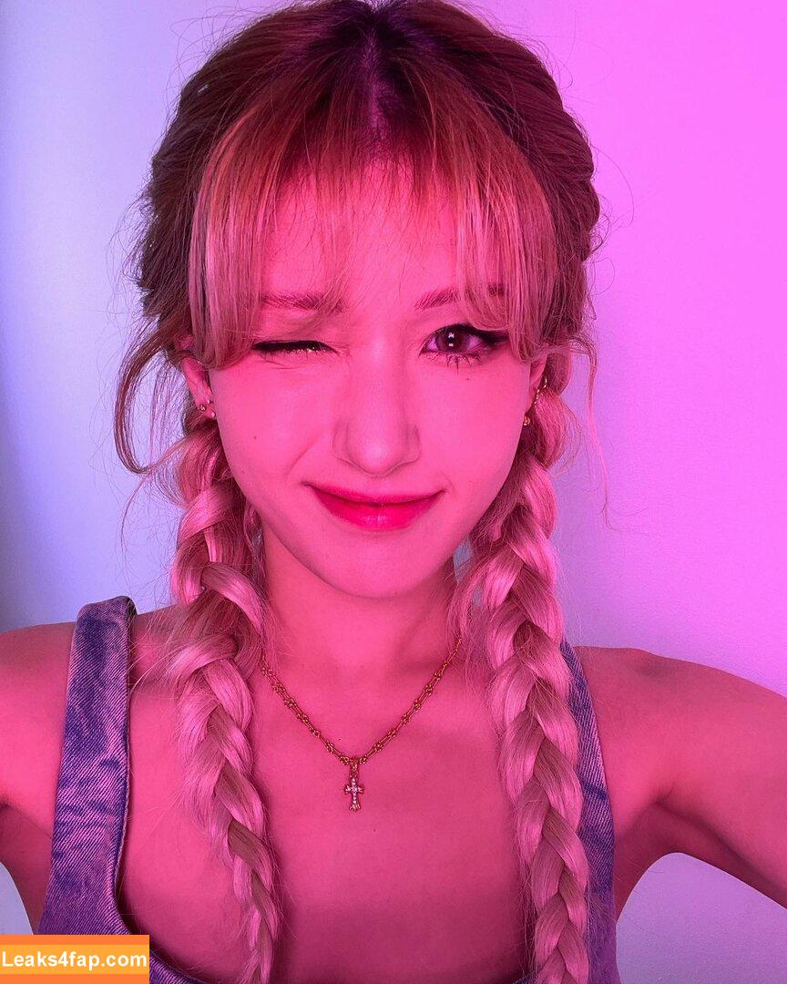 WomenK-pop /  leaked photo photo #0113
