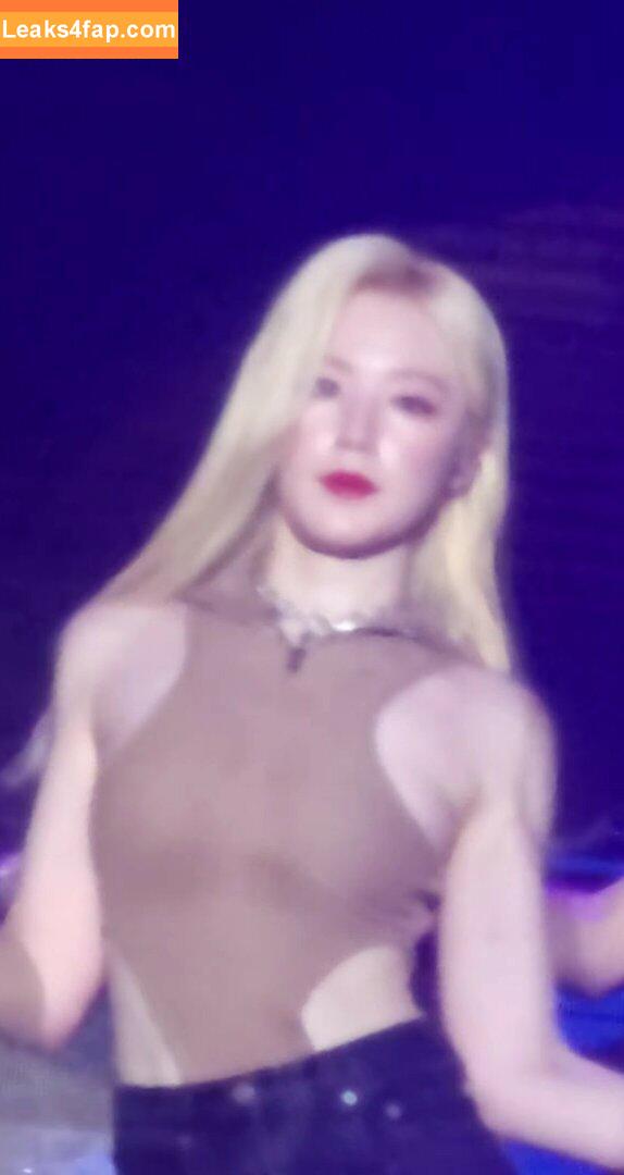 WomenK-pop /  leaked photo photo #0138