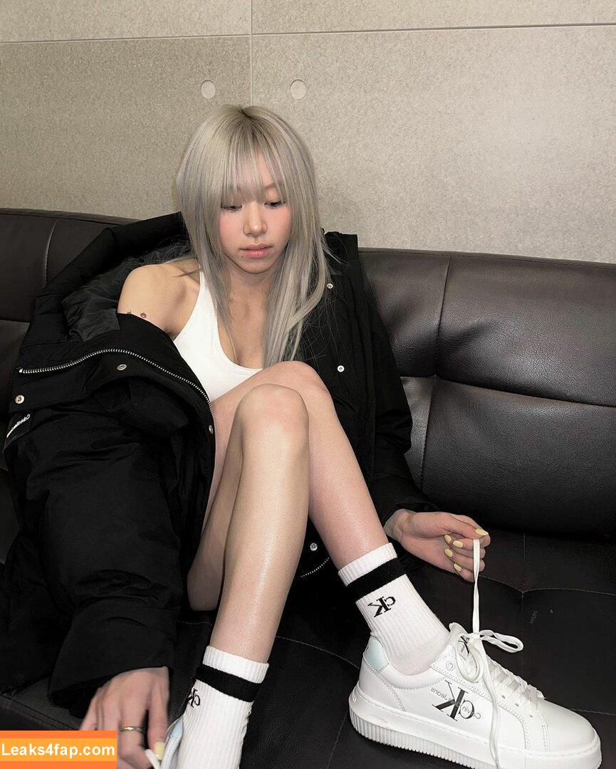 WomenK-pop /  leaked photo photo #0152