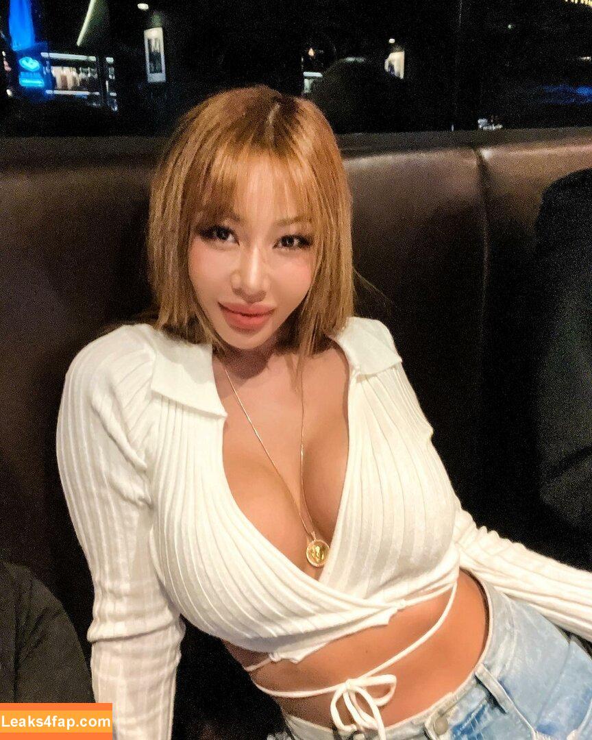 WomenK-pop /  leaked photo photo #0178