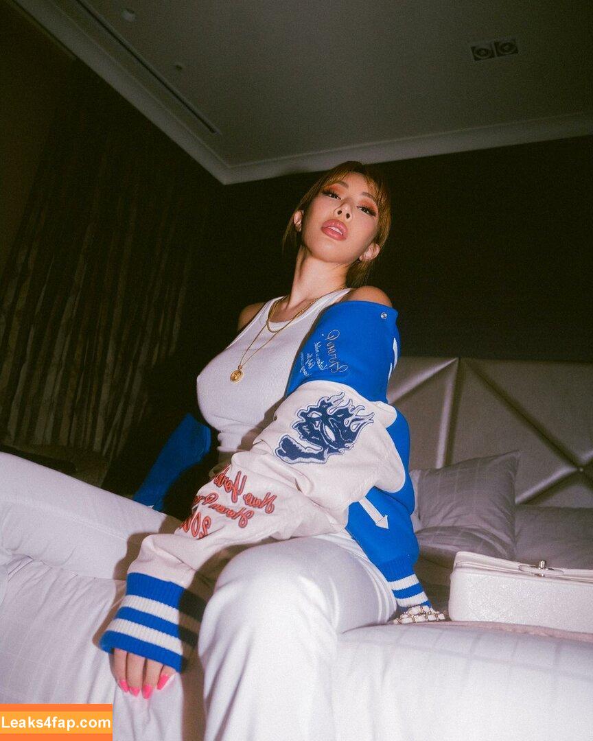 WomenK-pop /  leaked photo photo #0186
