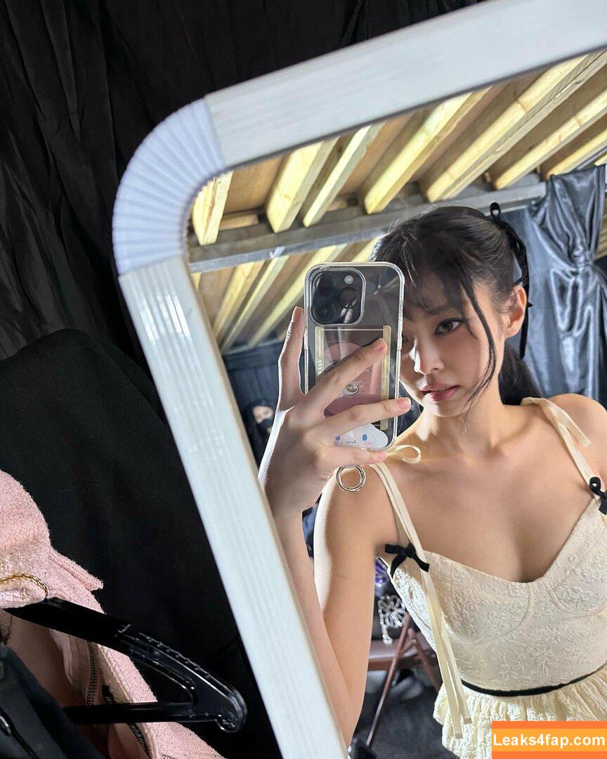 WomenK-pop /  leaked photo photo #0188