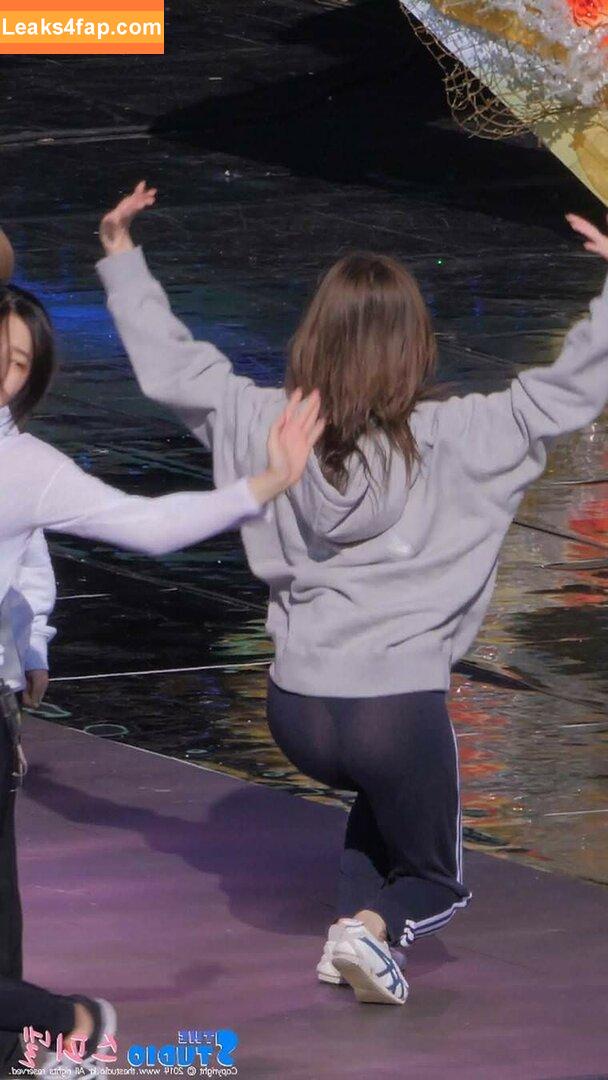 WomenK-pop /  leaked photo photo #0229