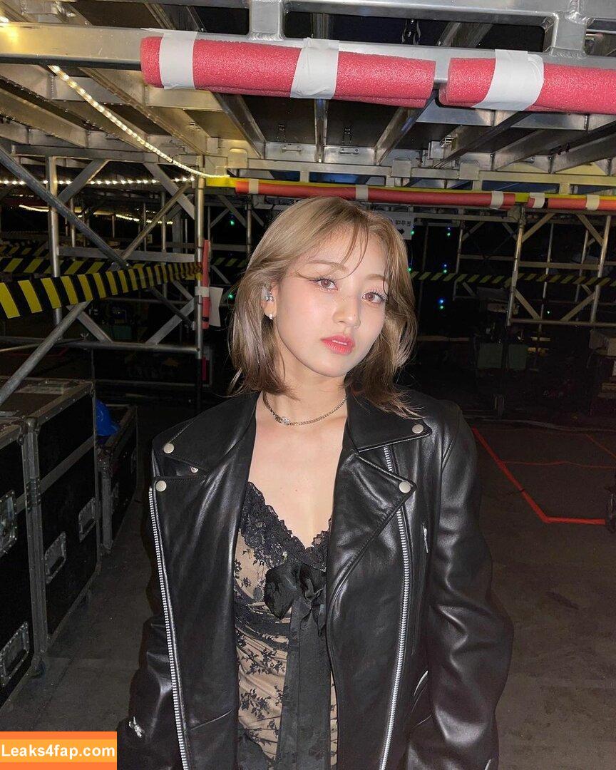 WomenK-pop /  leaked photo photo #0238
