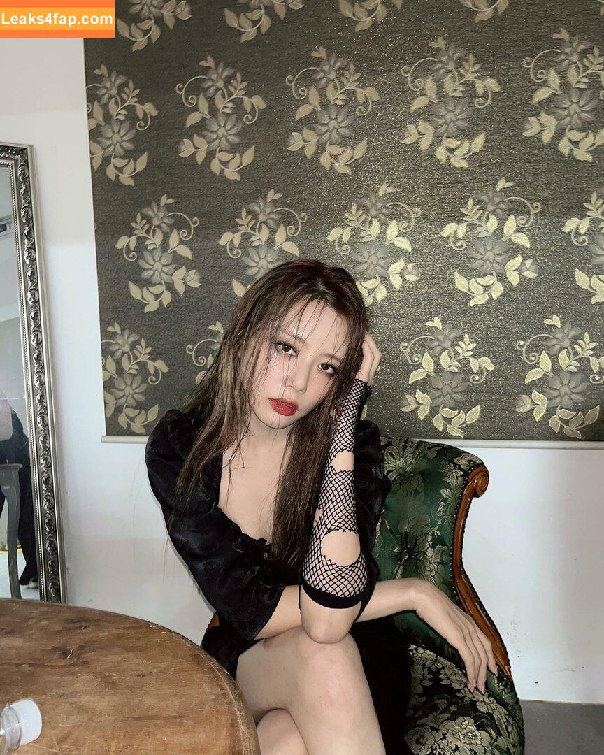 WomenK-pop /  leaked photo photo #0250