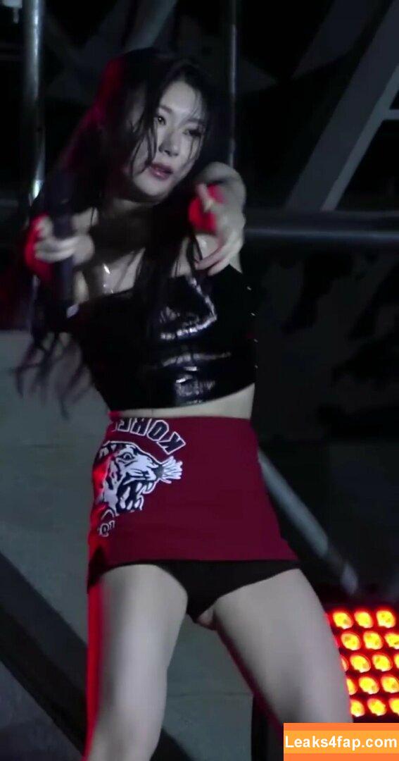 WomenK-pop /  leaked photo photo #0261