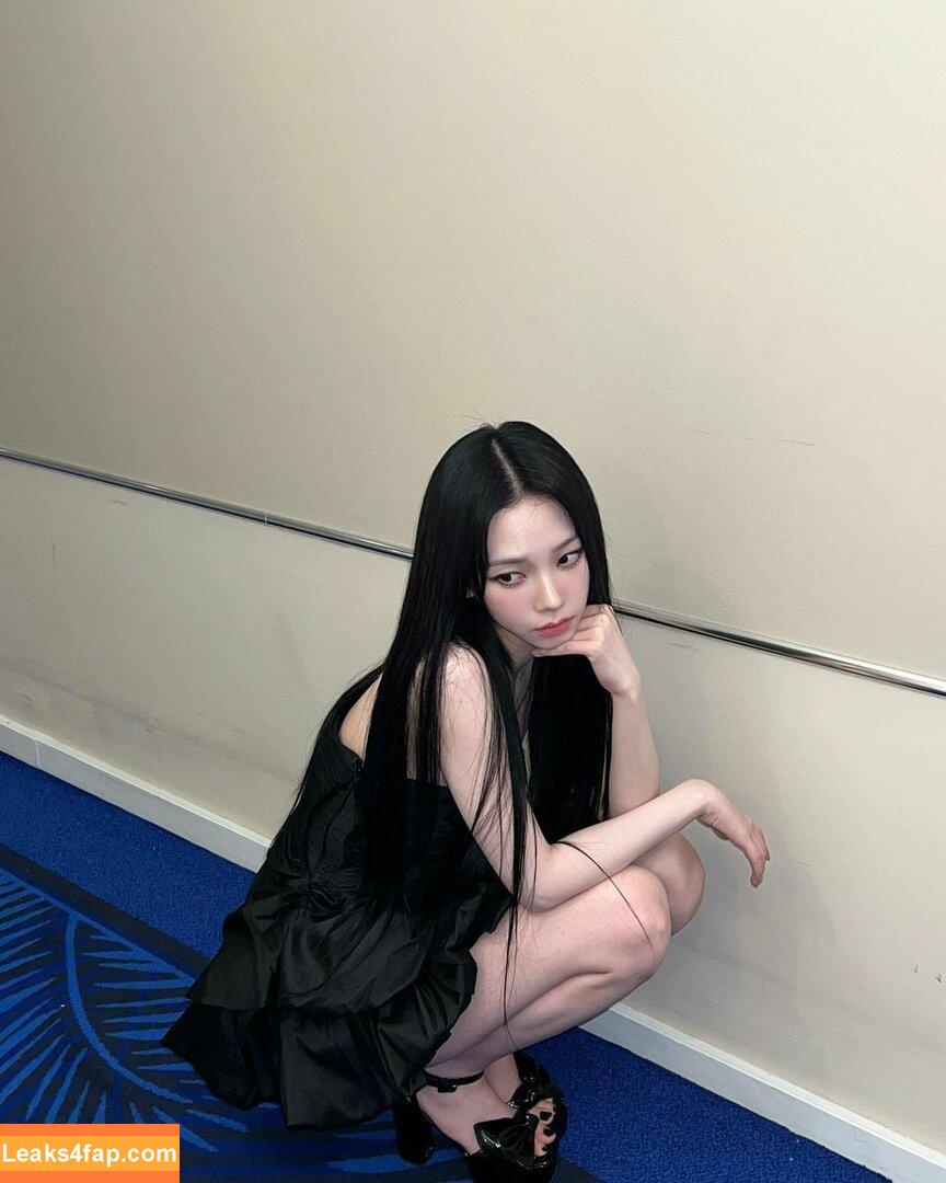 WomenK-pop /  leaked photo photo #0267