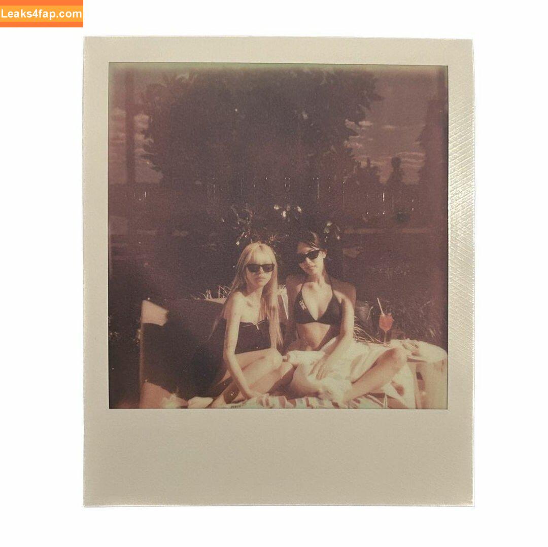 WomenK-pop /  leaked photo photo #0285