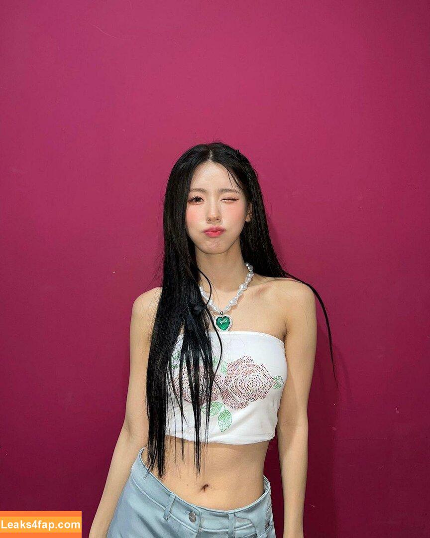 WomenK-pop /  leaked photo photo #0387