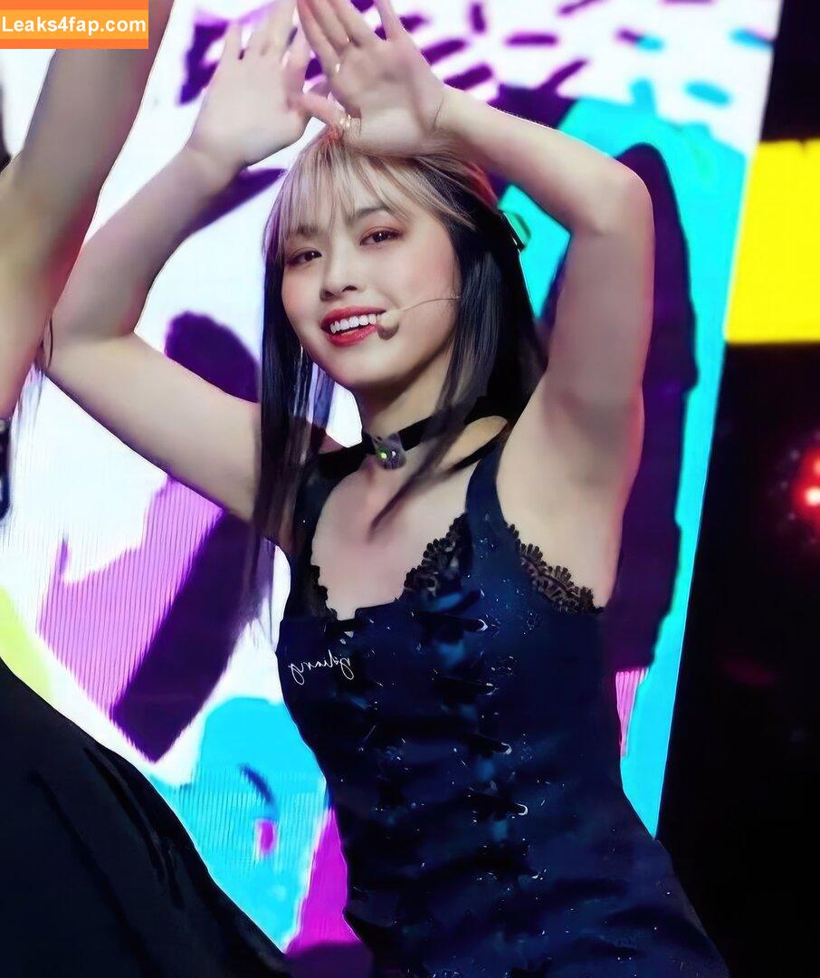 WomenK-pop /  leaked photo photo #0400