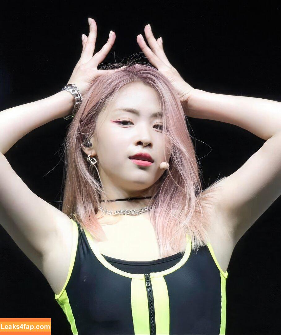 WomenK-pop /  leaked photo photo #0403