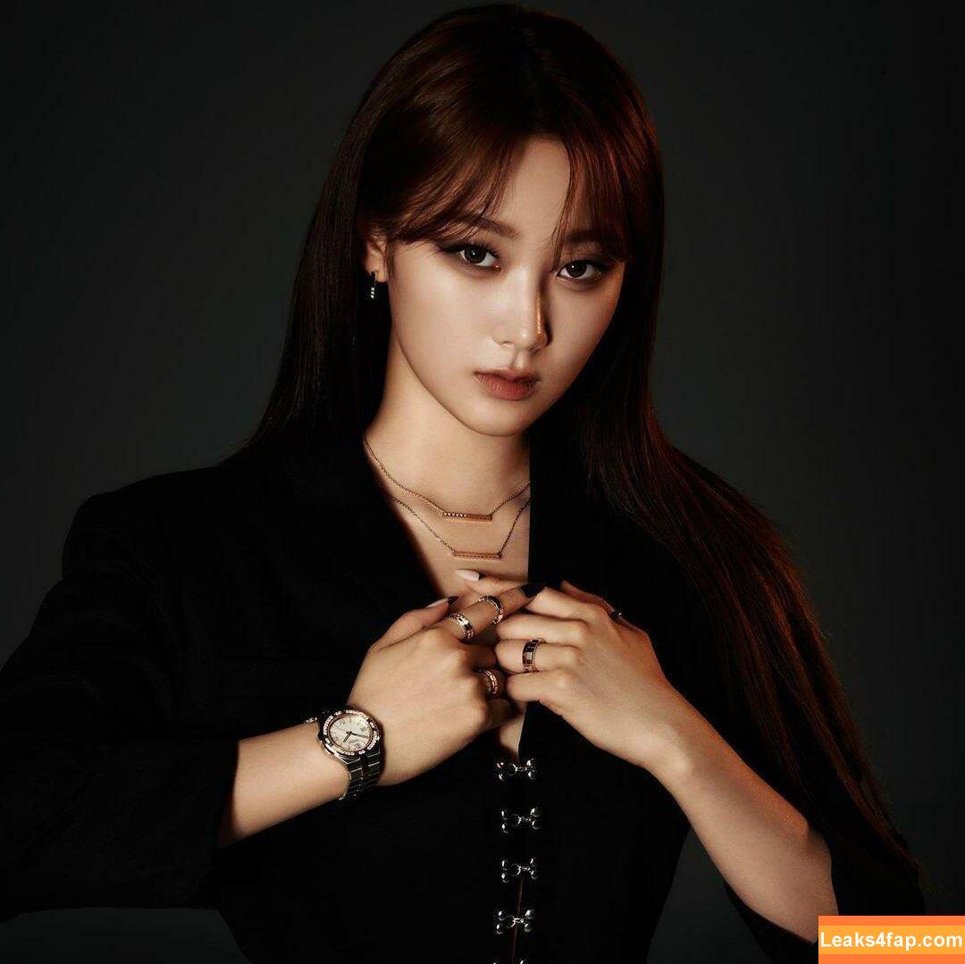WomenK-pop /  leaked photo photo #0406