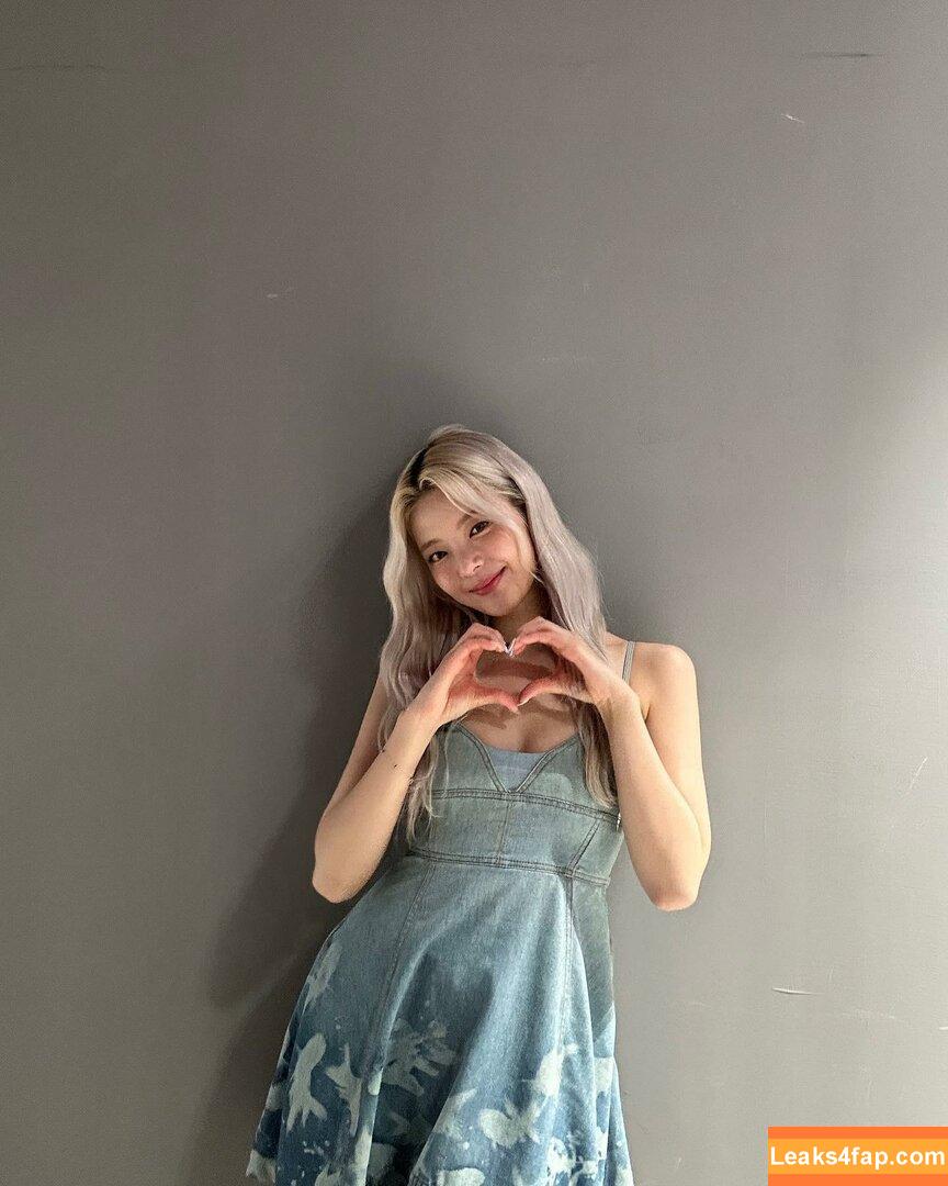 WomenK-pop /  leaked photo photo #0412