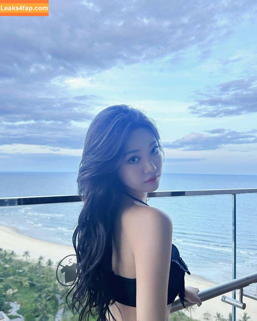 WomenK-pop /  leaked photo photo #0430