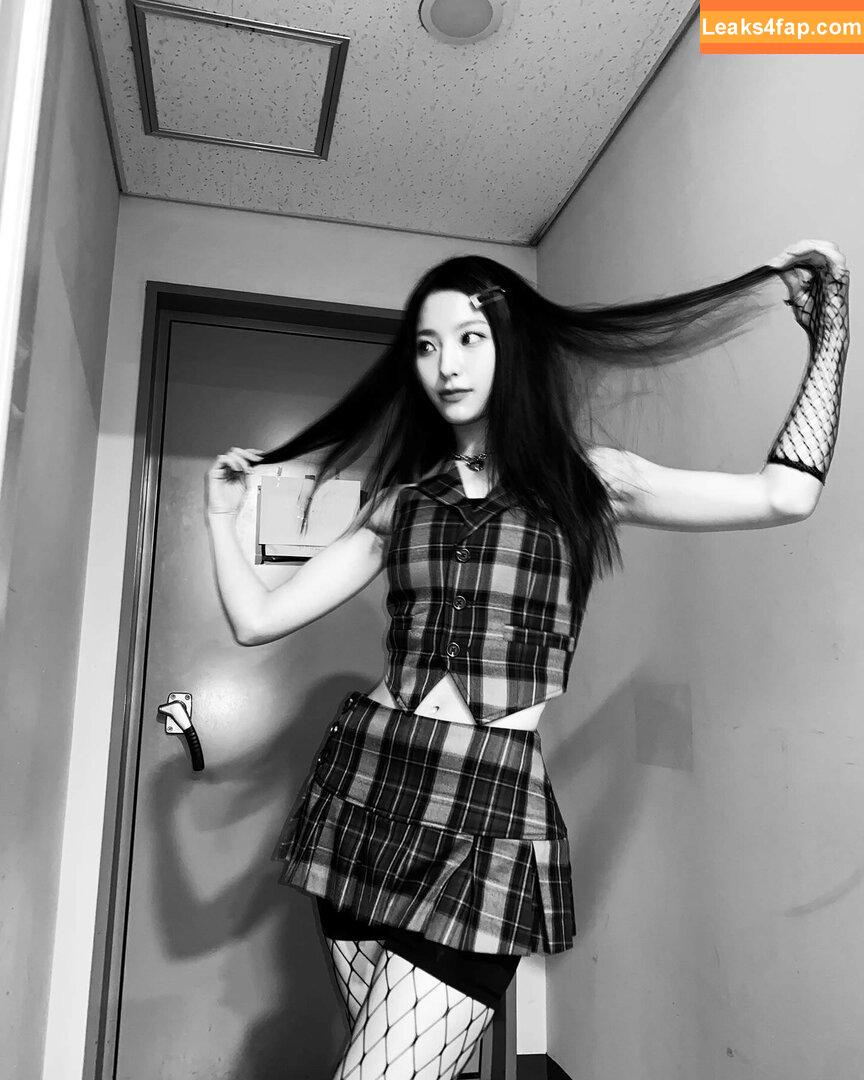 WomenK-pop /  leaked photo photo #0444