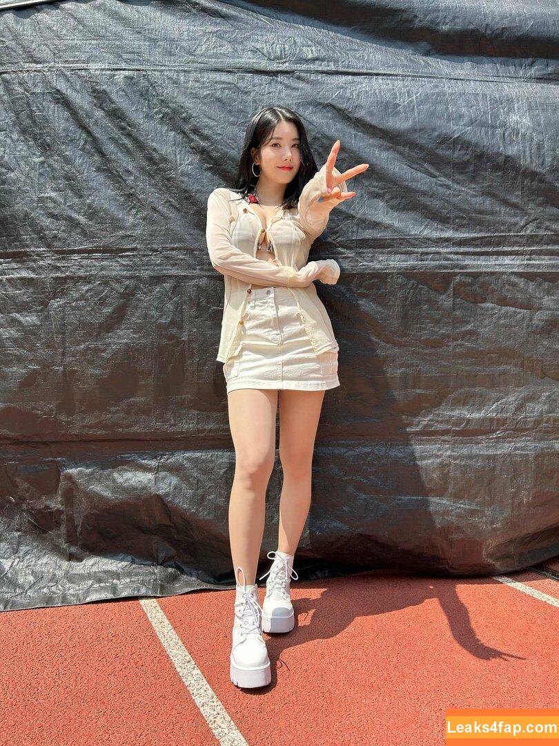 WomenK-pop /  leaked photo photo #0455