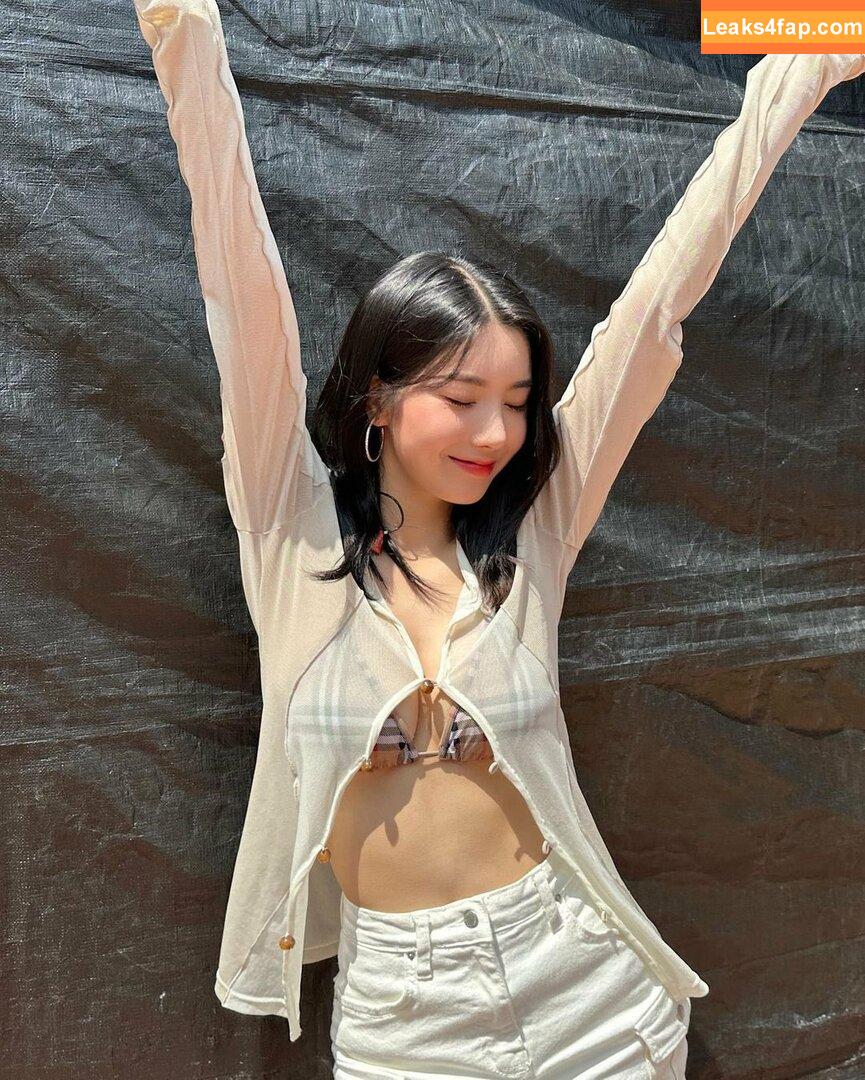 WomenK-pop /  leaked photo photo #0464