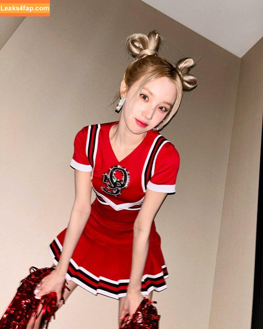 WomenK-pop /  leaked photo photo #0476