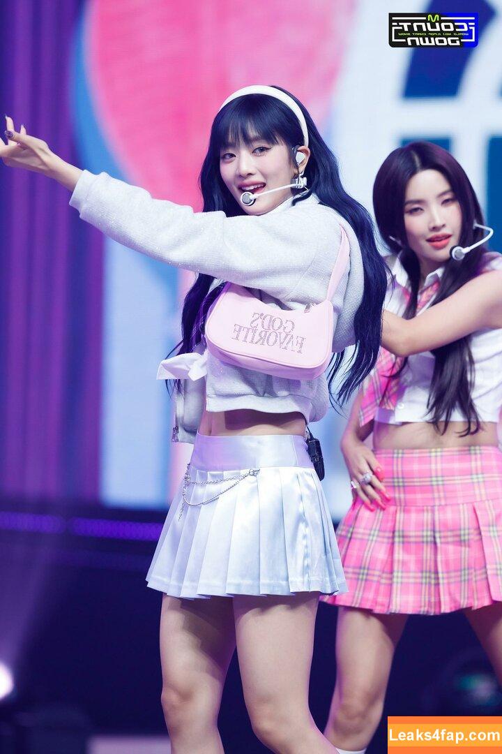WomenK-pop /  leaked photo photo #0487