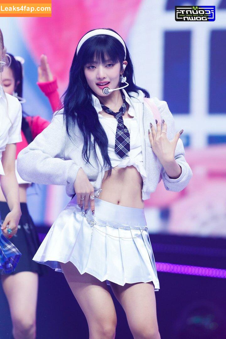 WomenK-pop /  leaked photo photo #0488