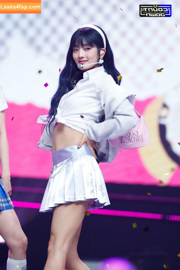 WomenK-pop /  leaked photo photo #0492