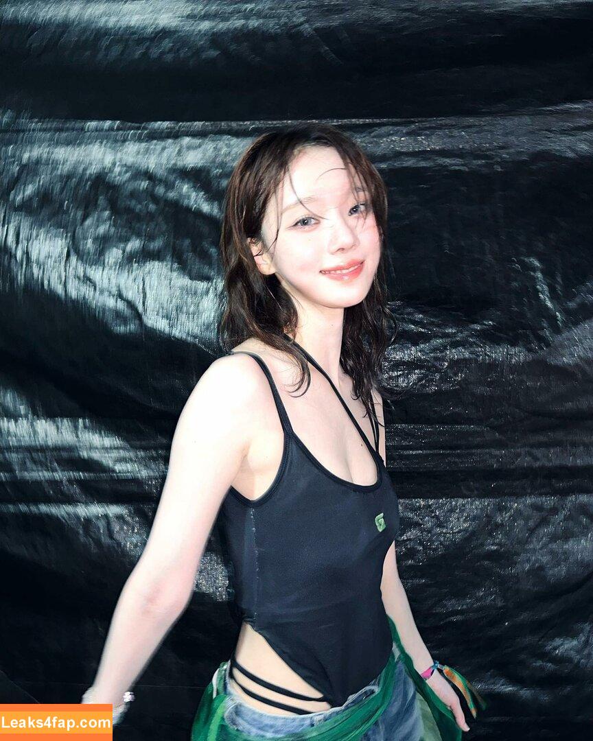 WomenK-pop /  leaked photo photo #0509
