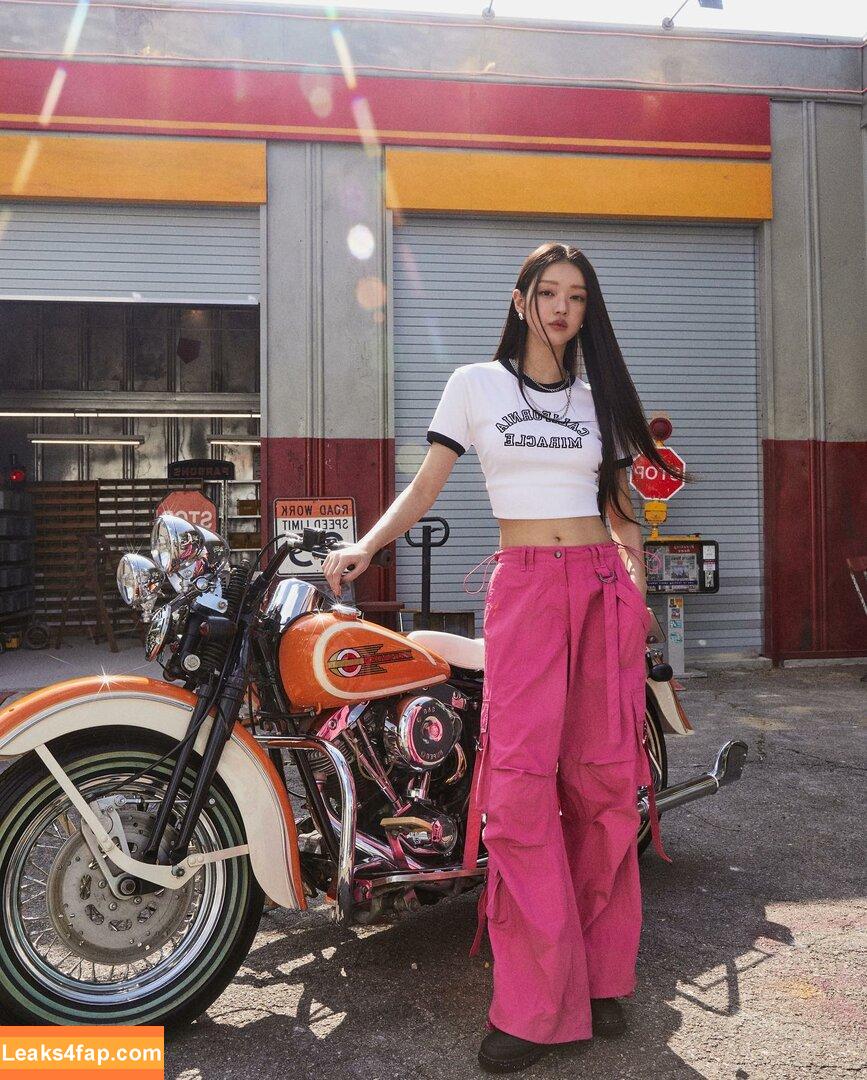 WomenK-pop /  leaked photo photo #0522