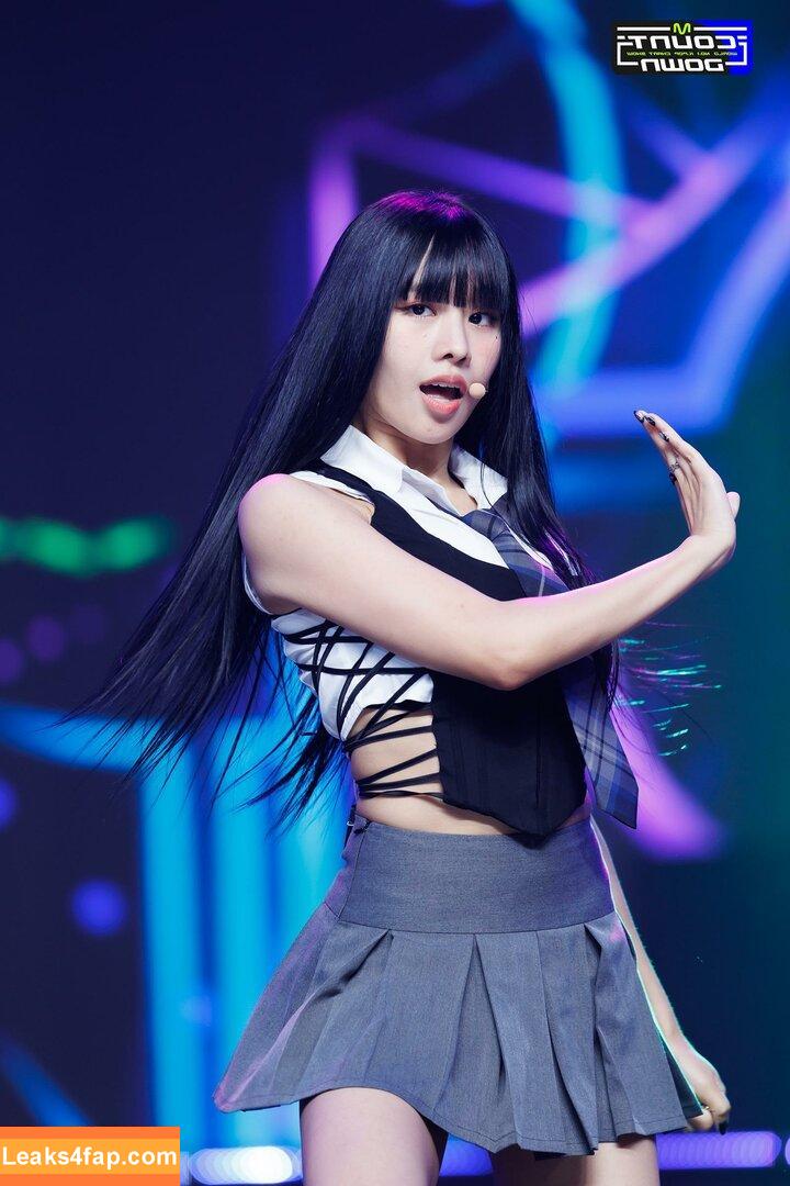 WomenK-pop /  leaked photo photo #0570