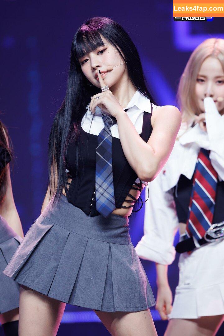 WomenK-pop /  leaked photo photo #0572