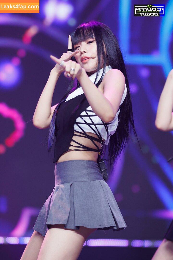 WomenK-pop /  leaked photo photo #0573