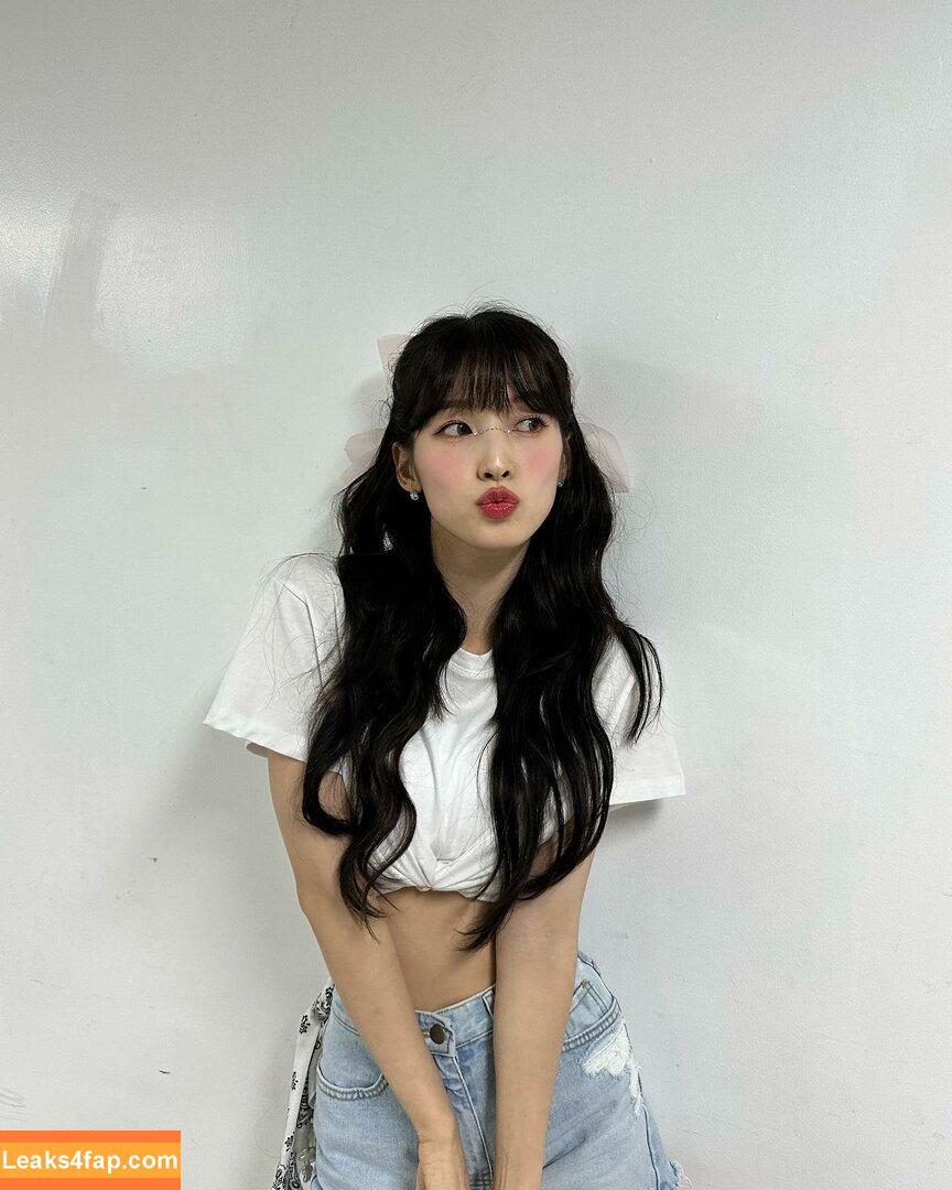 WomenK-pop /  leaked photo photo #0588