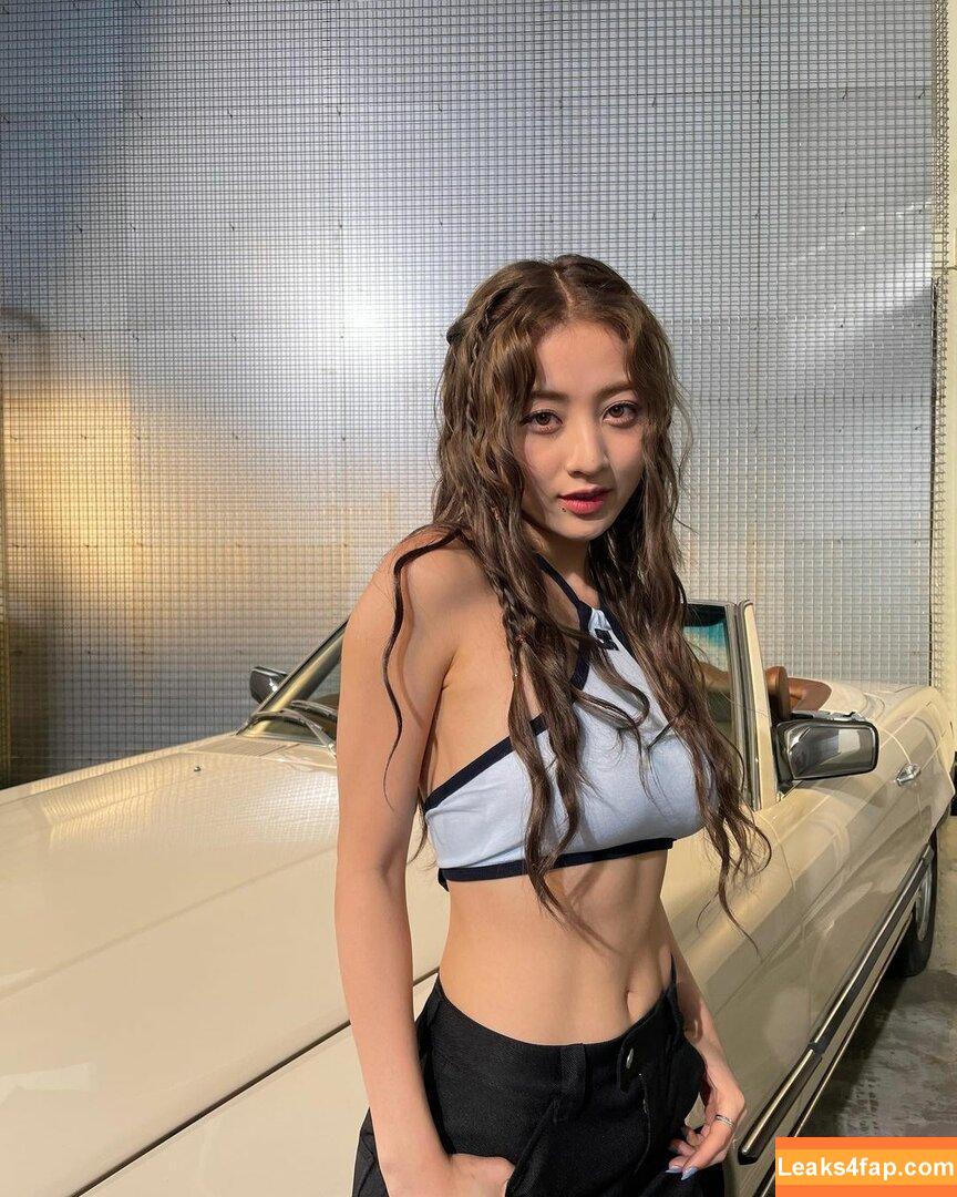 WomenK-pop /  leaked photo photo #0622