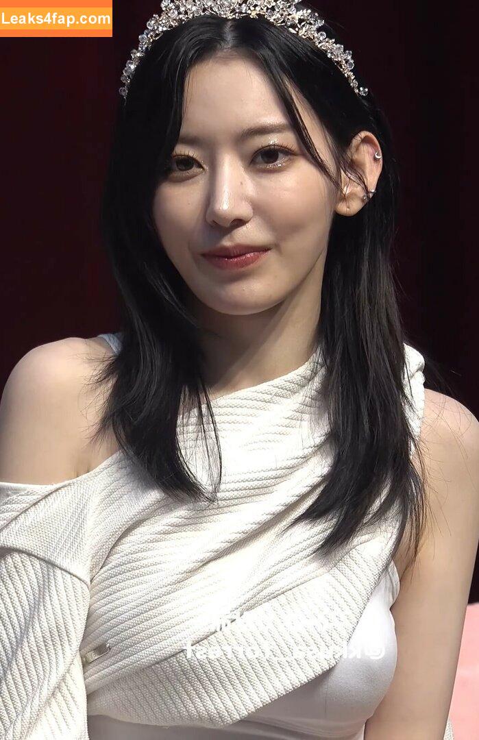 WomenK-pop /  leaked photo photo #0656
