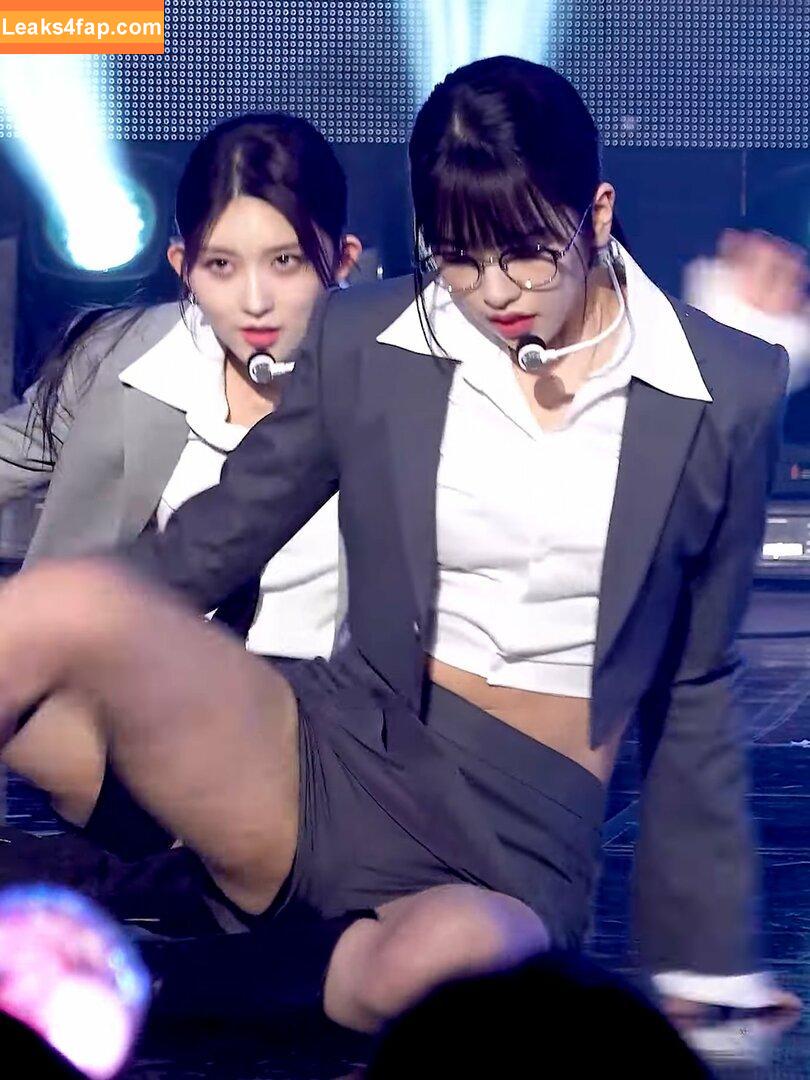 WomenK-pop /  leaked photo photo #0668