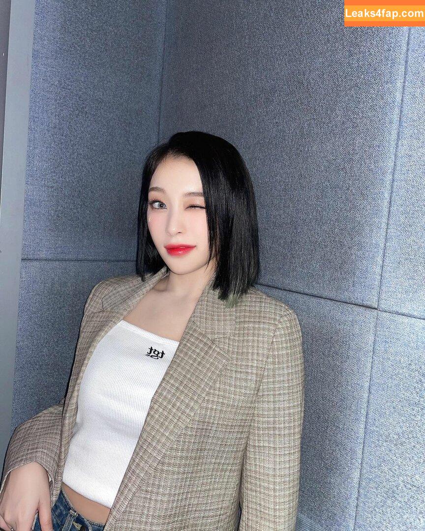WomenK-pop /  leaked photo photo #0671