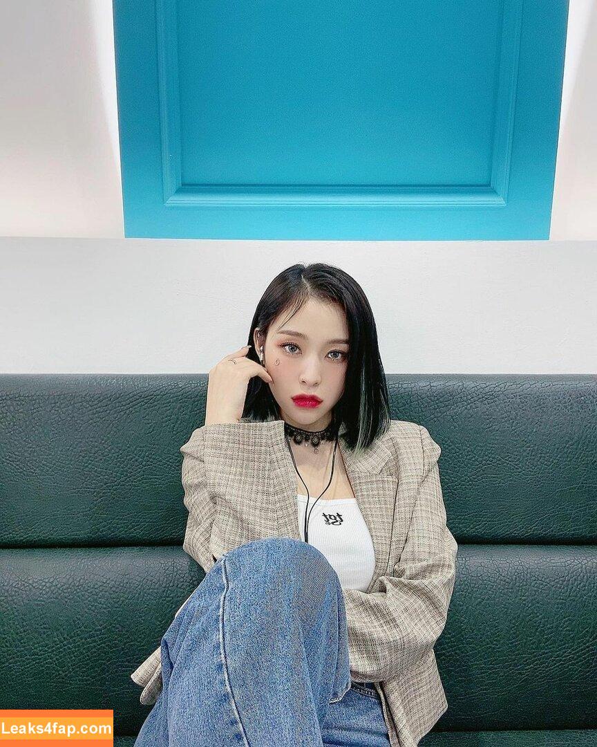 WomenK-pop /  leaked photo photo #0672