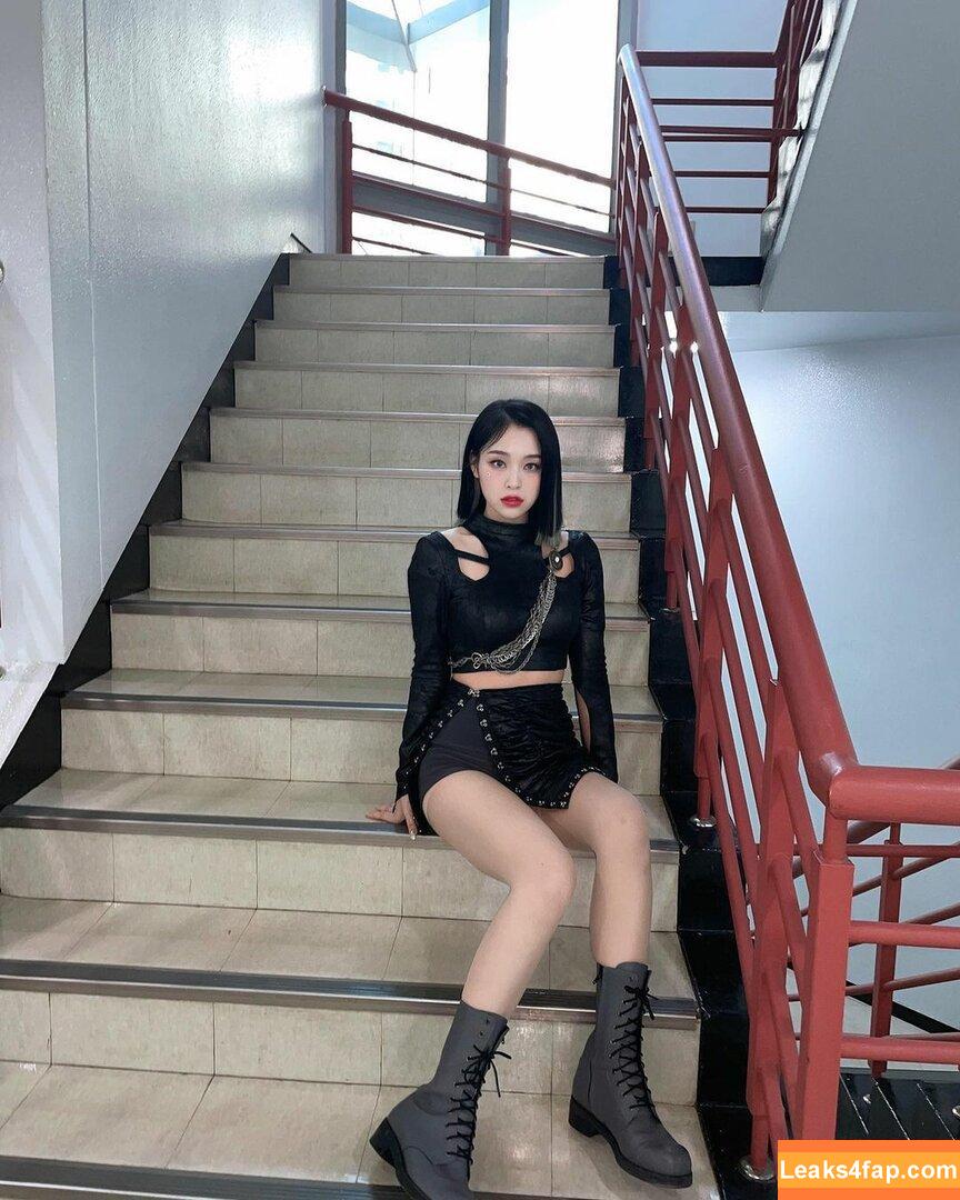 WomenK-pop /  leaked photo photo #0686