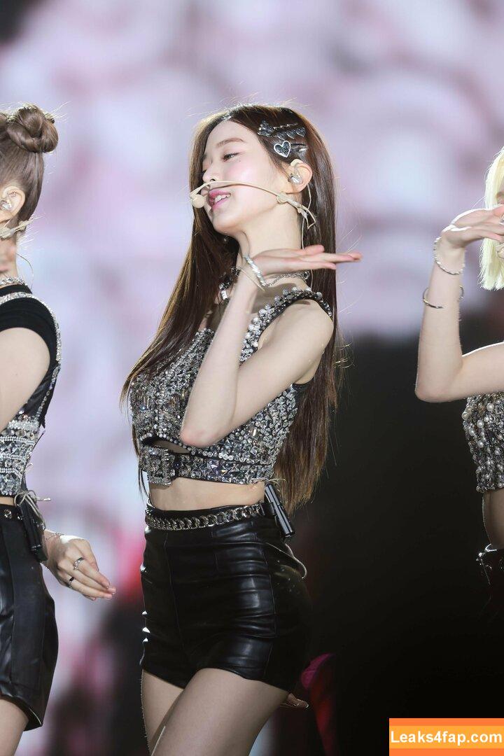 WomenK-pop /  leaked photo photo #0712