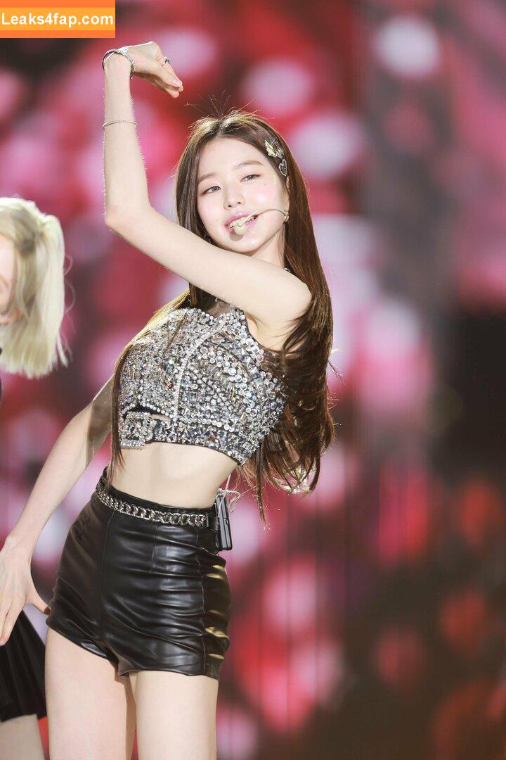 WomenK-pop /  leaked photo photo #0713