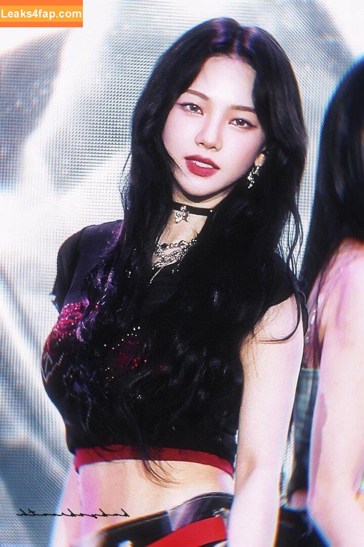 WomenK-pop /  слитое фото фото #0774