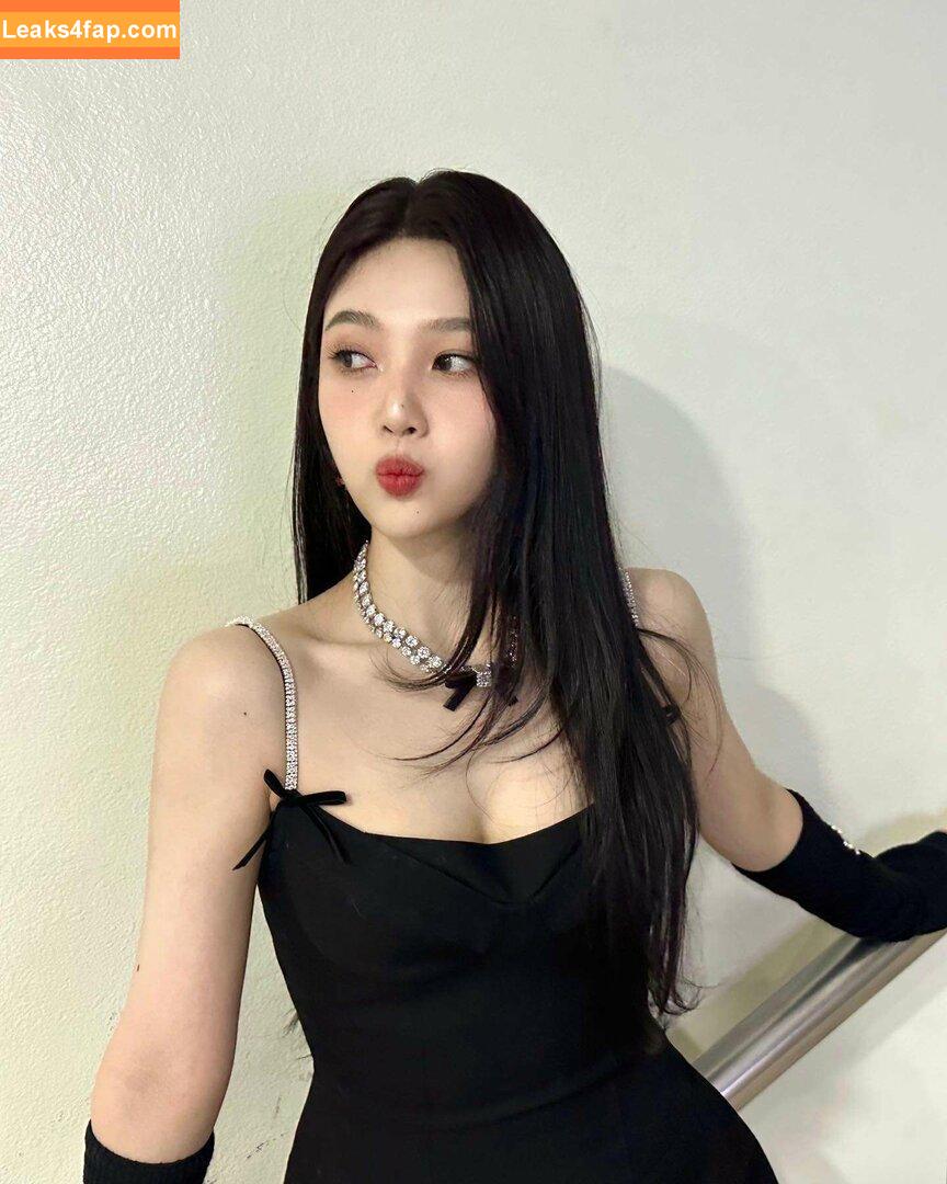 WomenK-pop /  слитое фото фото #0901