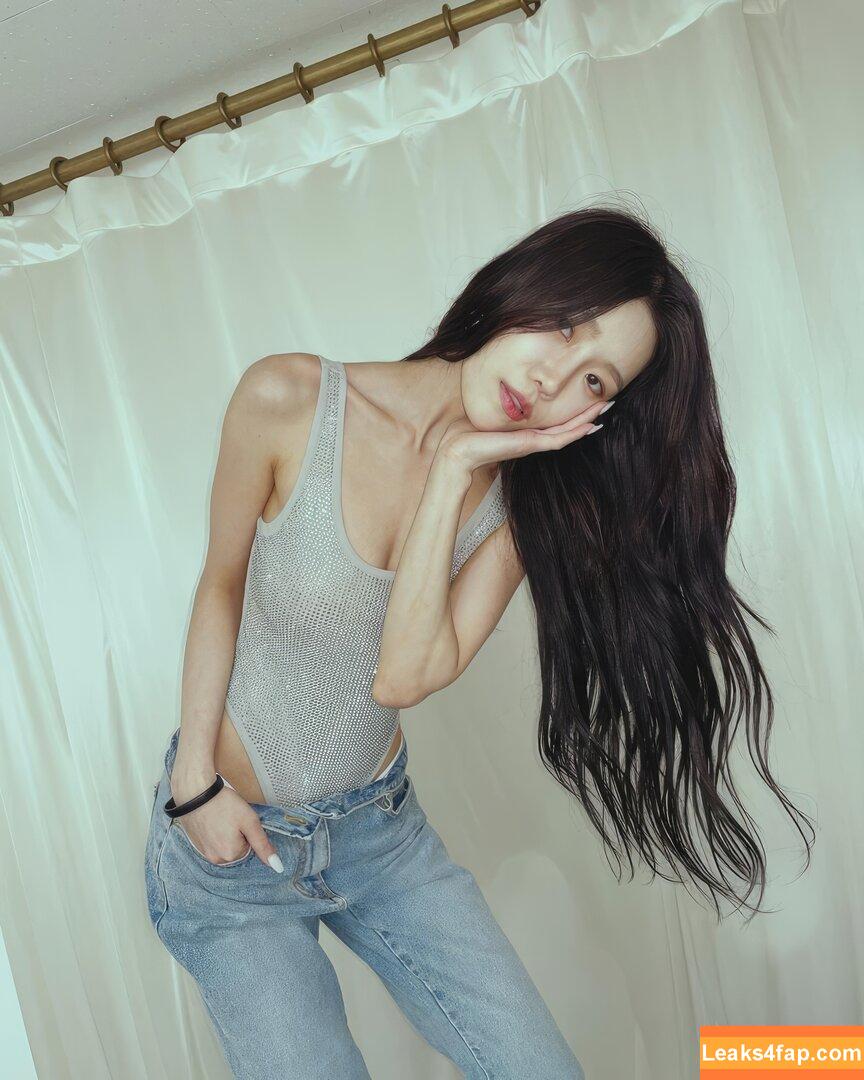 WomenK-pop /  слитое фото фото #0906