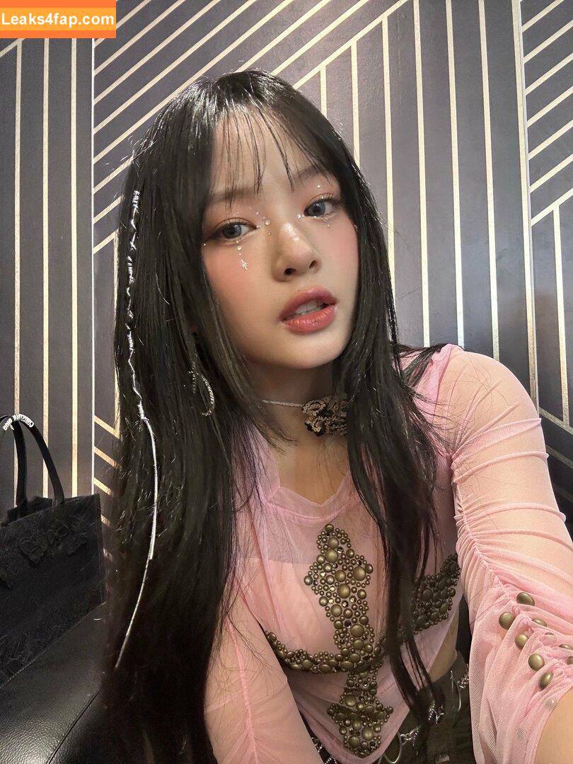 WomenK-pop /  слитое фото фото #0981