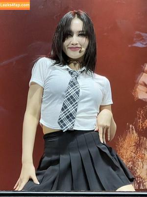 WomenK-pop photo #0004