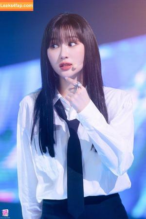 WomenK-pop photo #0011