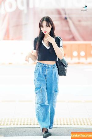 WomenK-pop photo #0021