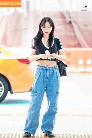 WomenK-pop photo #0022