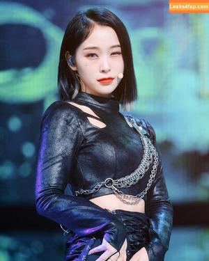 WomenK-pop photo #0069